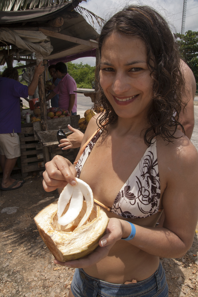 Coco temperado com sal e piripiri